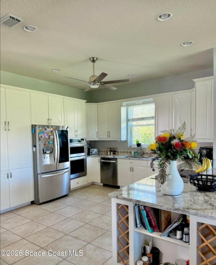 8006 Bradwick Way - Photo 2