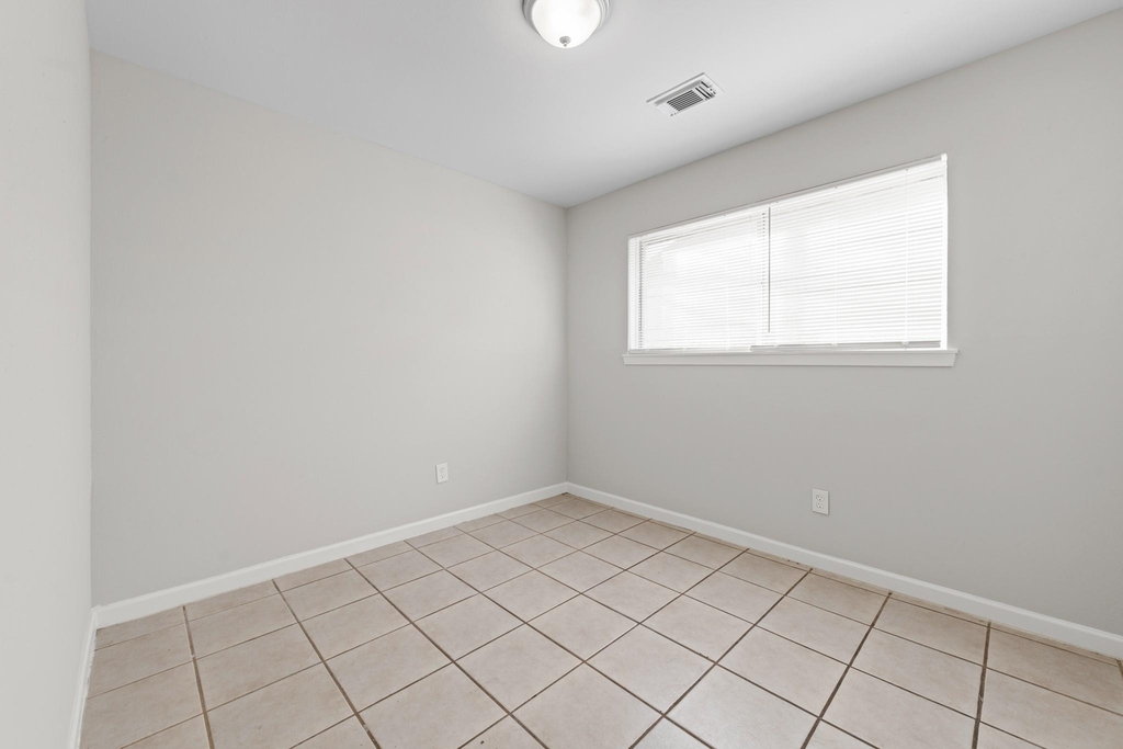 11218 Rebel Road - Photo 8