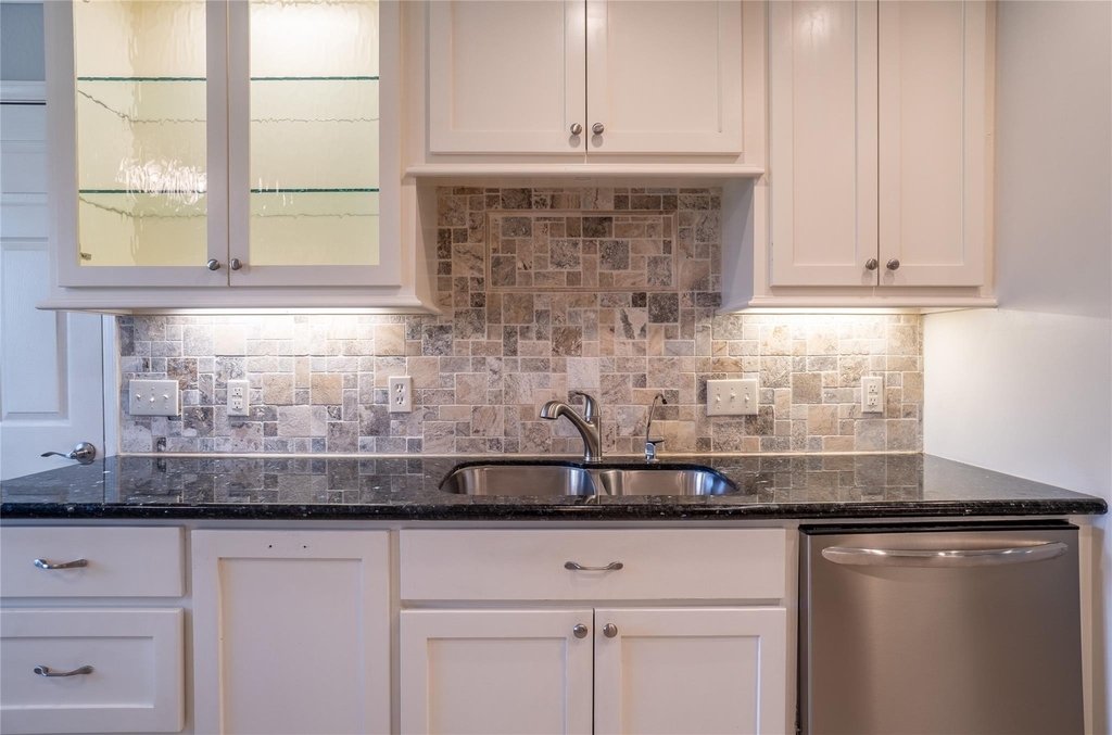 140 Lakewood Drive - Photo 13
