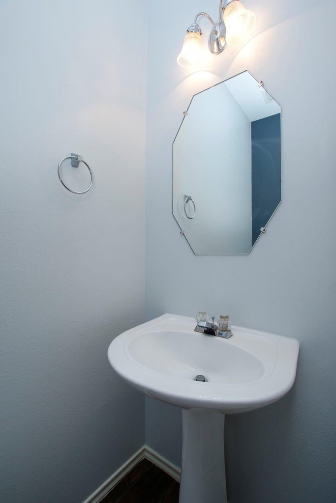 10314 Cliff Haven Court - Photo 14
