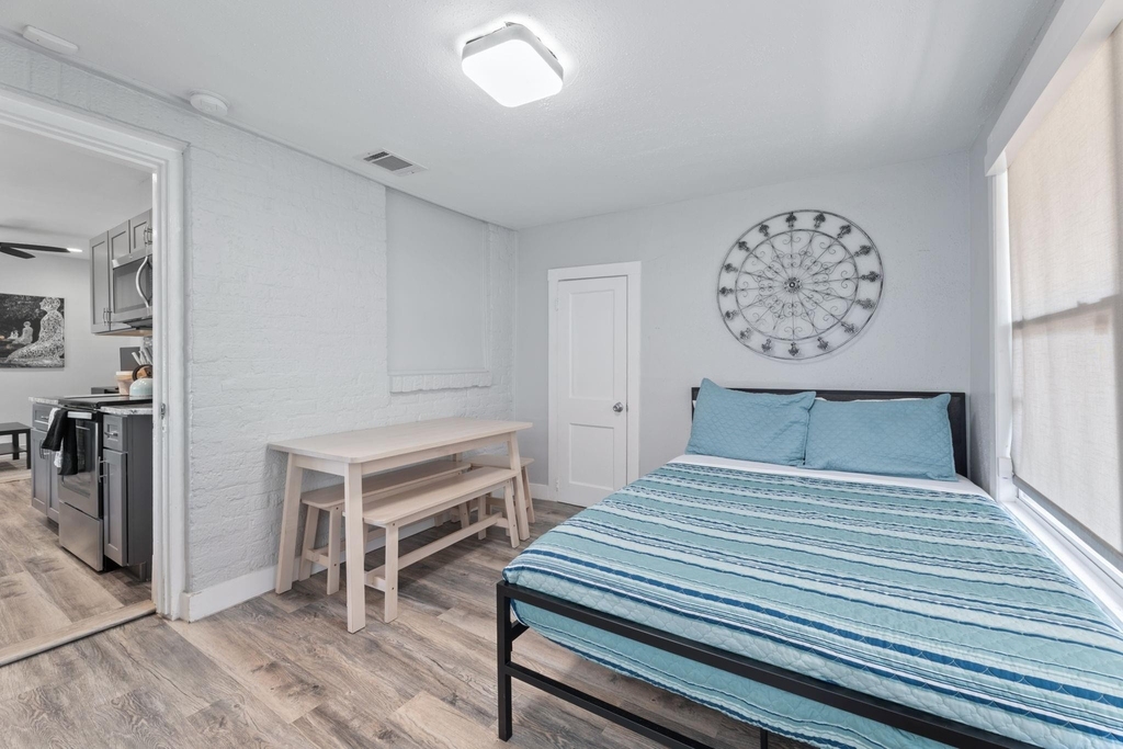 412 Drew Street - Photo 9