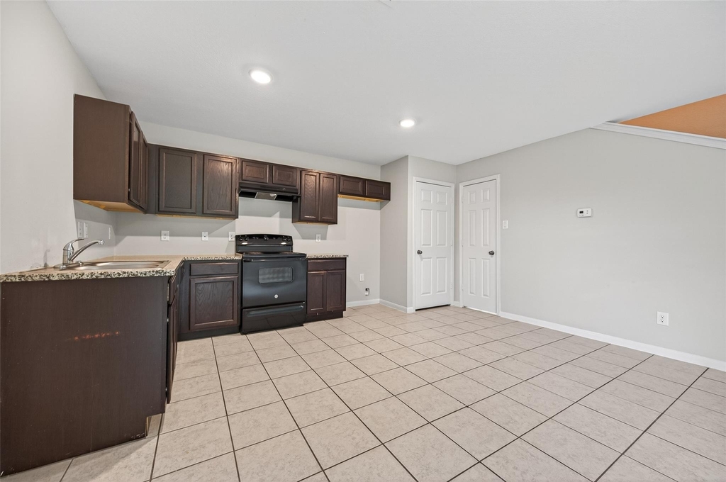 14774 Bowie Lane - Photo 13