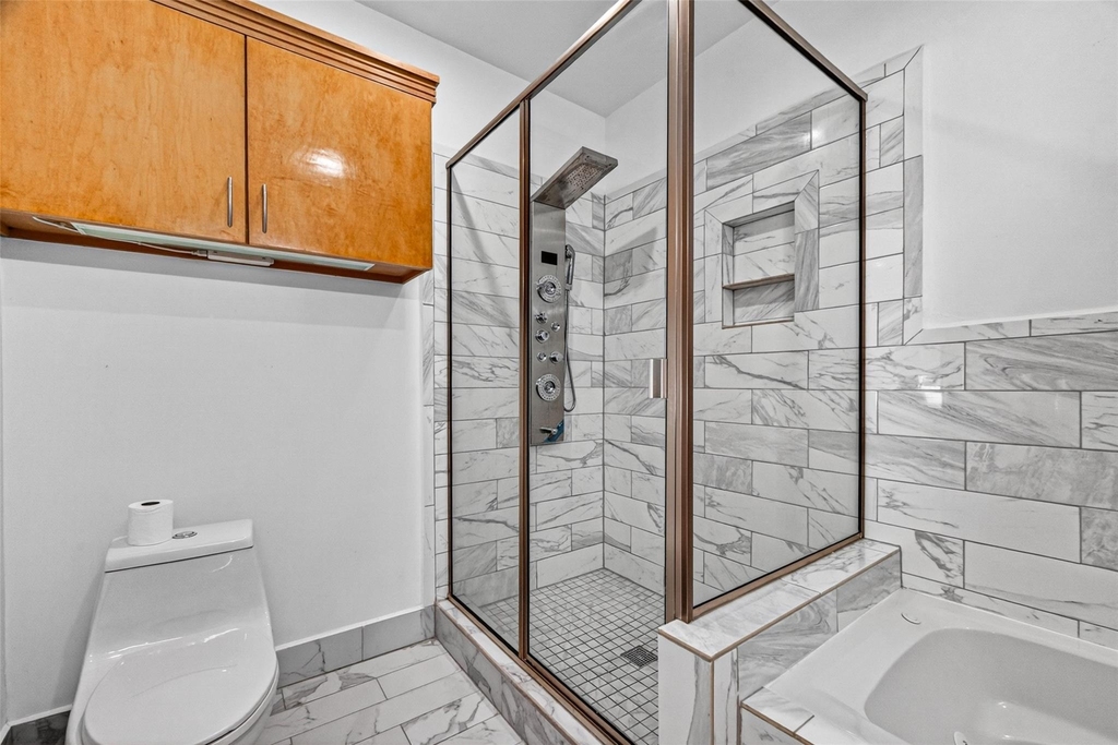 7030 Sidney Street - Photo 17