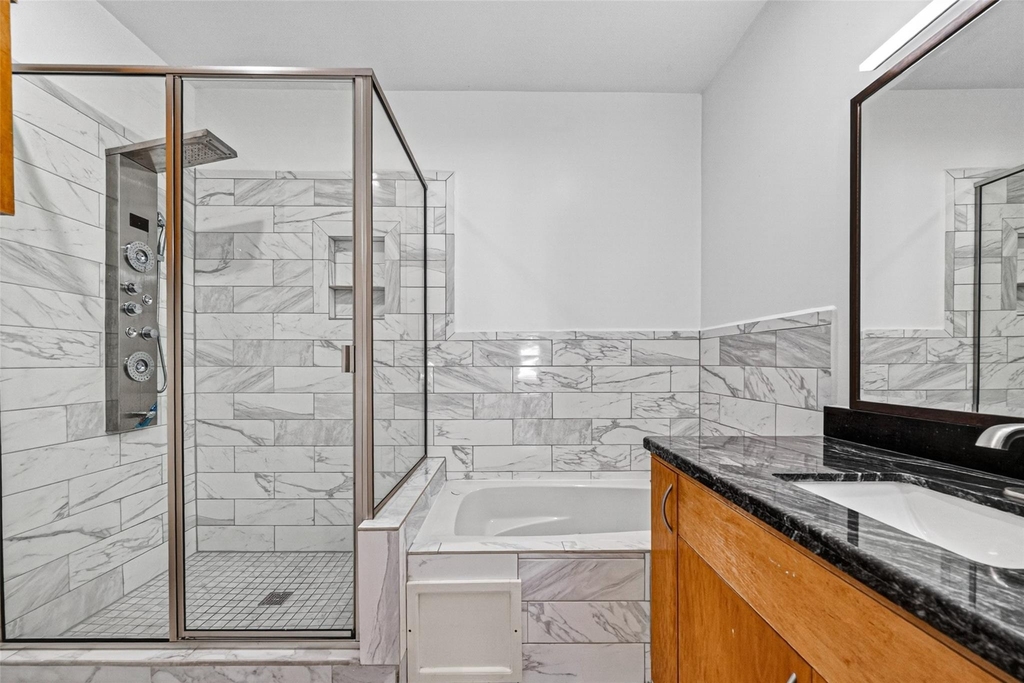 7030 Sidney Street - Photo 18