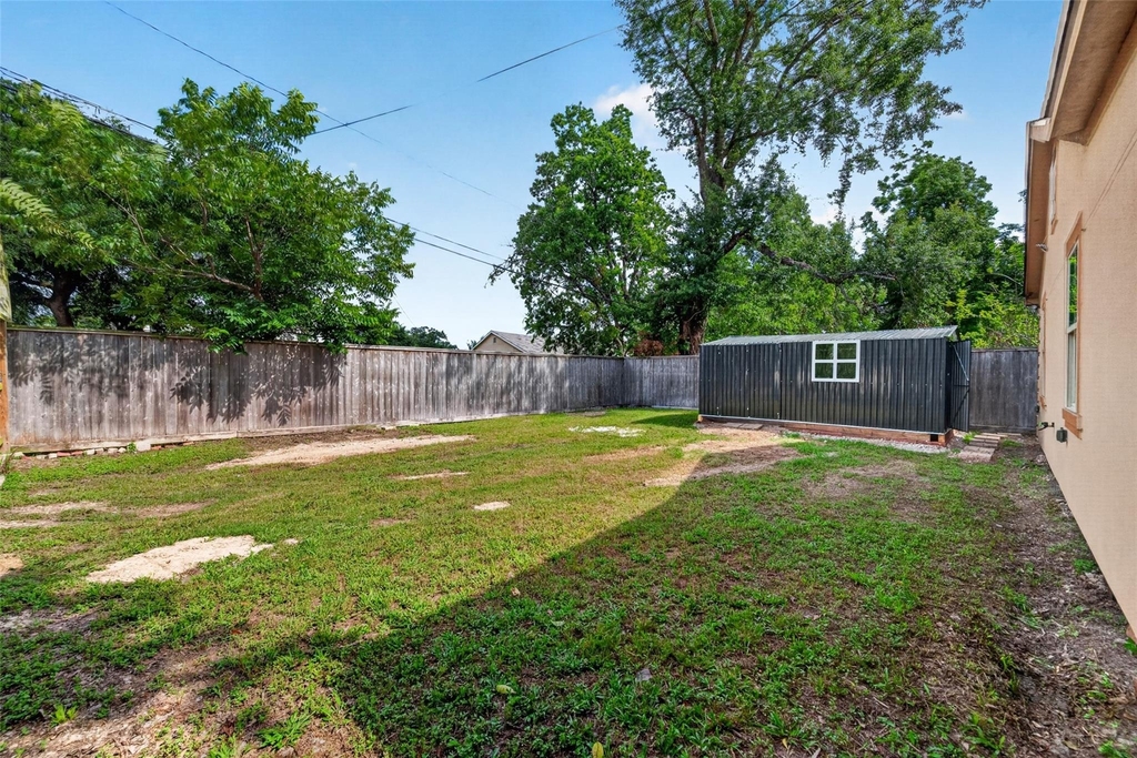 7030 Sidney Street - Photo 28