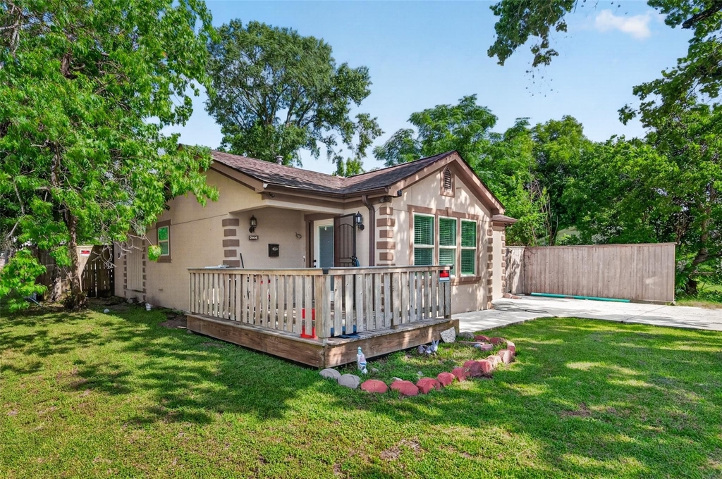 7030 Sidney Street - Photo 0
