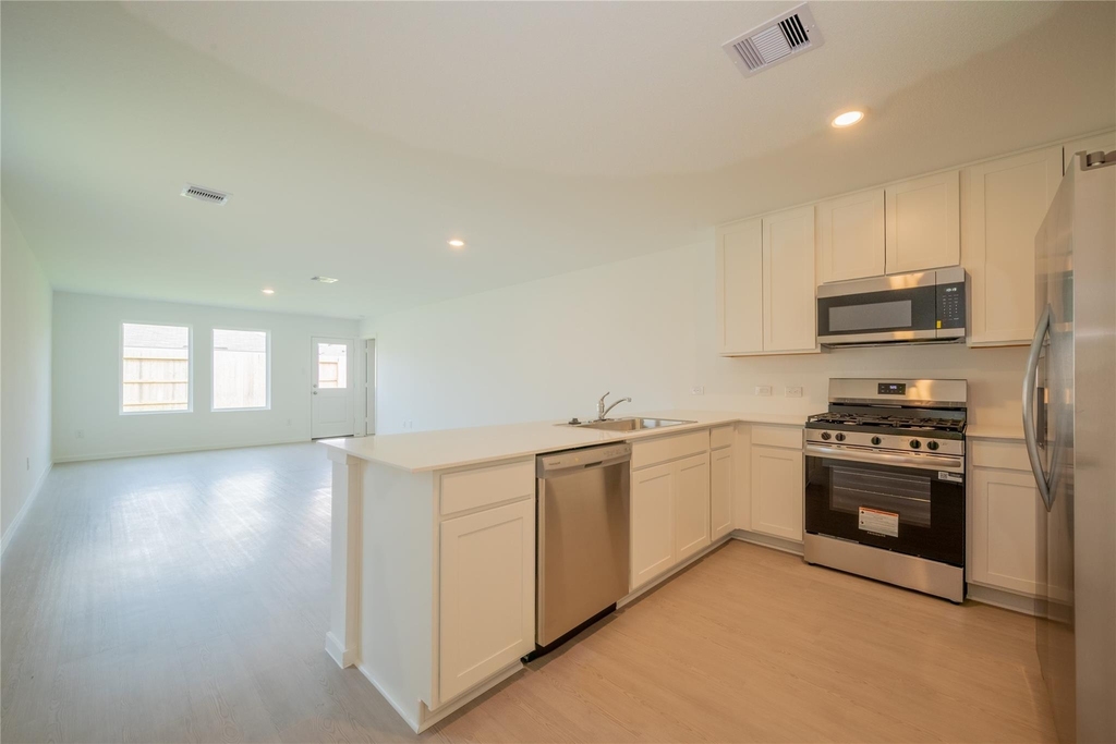 6147 Sunburst Scarlet Street - Photo 1