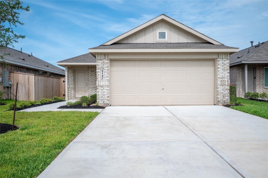 6147 Sunburst Scarlet Street - Photo 0