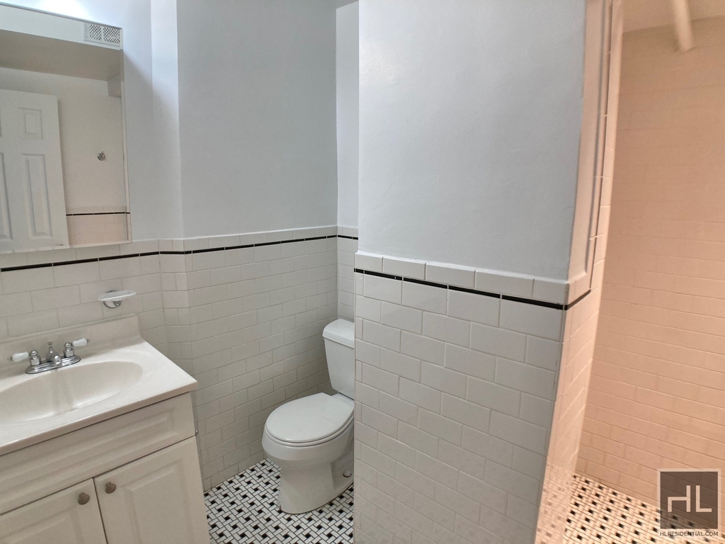 East 84 Street - Photo 1