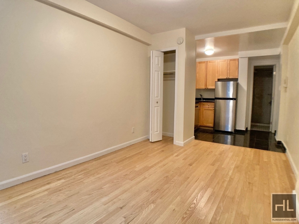 East 84 Street - Photo 2