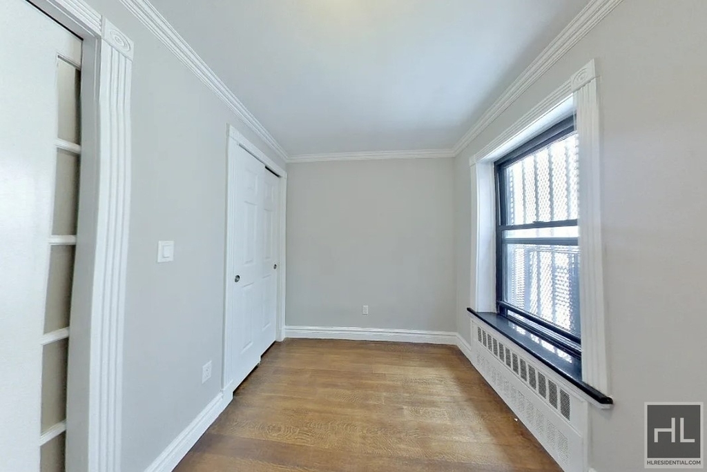 West 53 Street - Photo 0