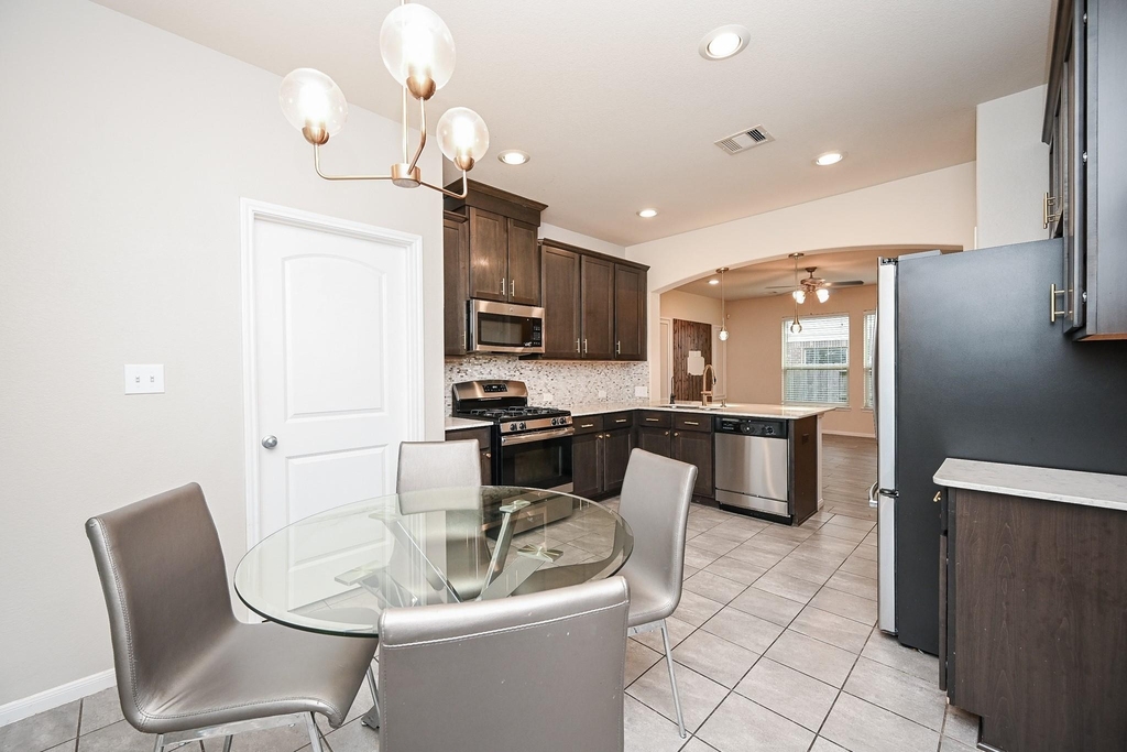23919 Villa Lisa Drive - Photo 15