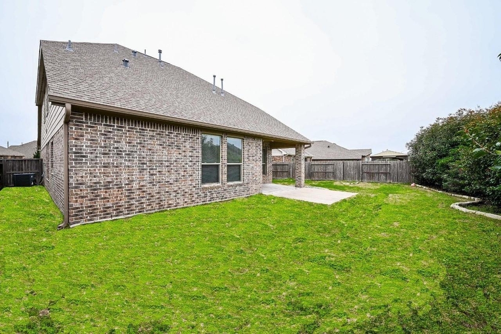 23919 Villa Lisa Drive - Photo 32