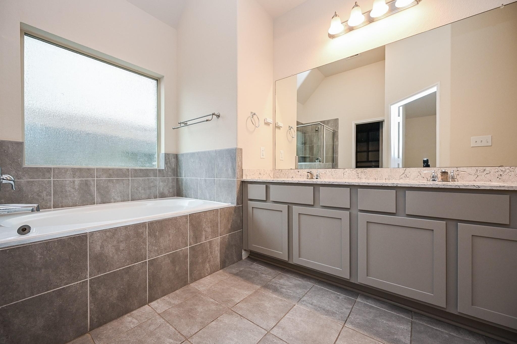 23919 Villa Lisa Drive - Photo 21