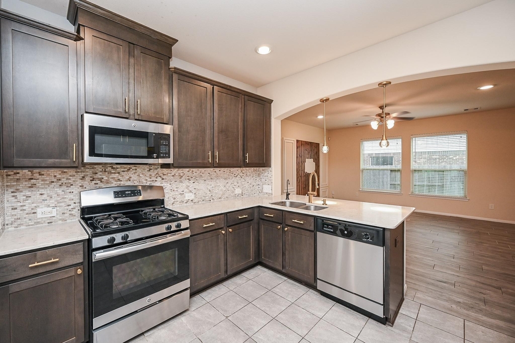 23919 Villa Lisa Drive - Photo 12