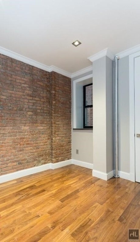 East 116th Street - Photo 3