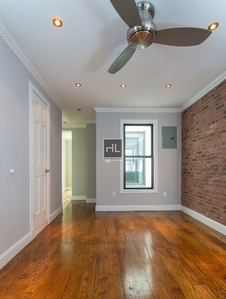 W 52nd St. - Photo 2