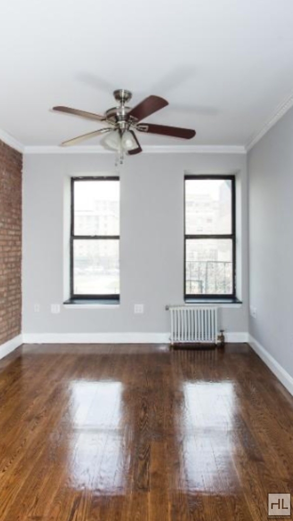 E 100th St. - Photo 2