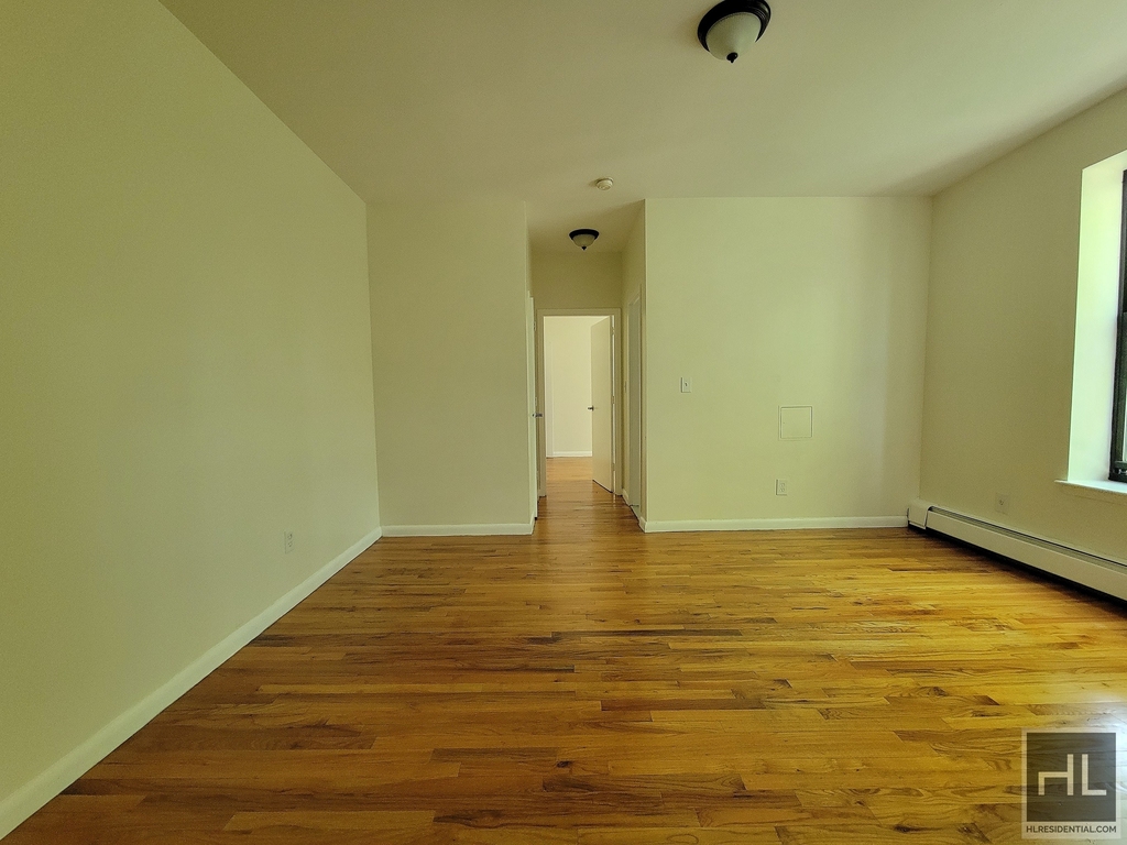 Stuyvesant Avenue - Photo 3