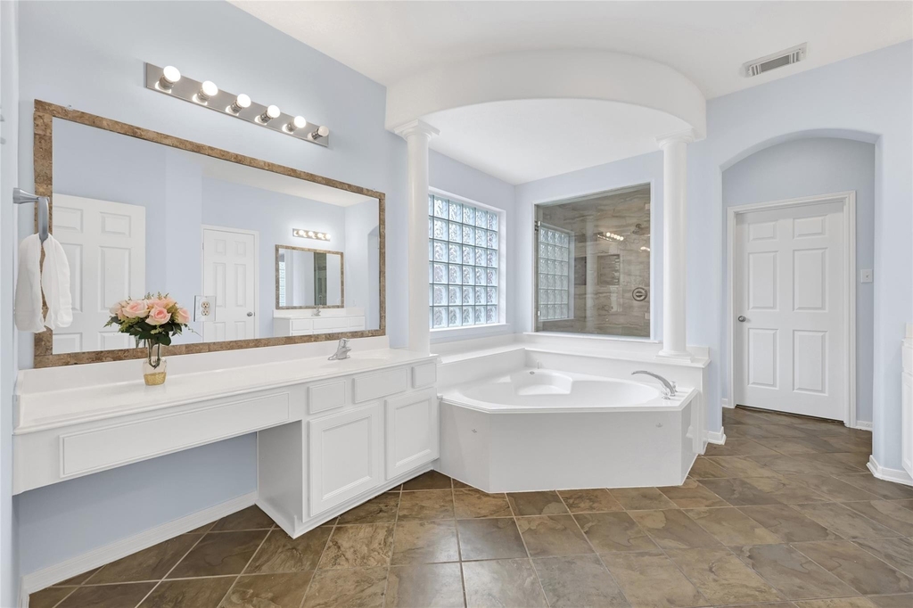 6103 Sebastian Hill - Photo 12