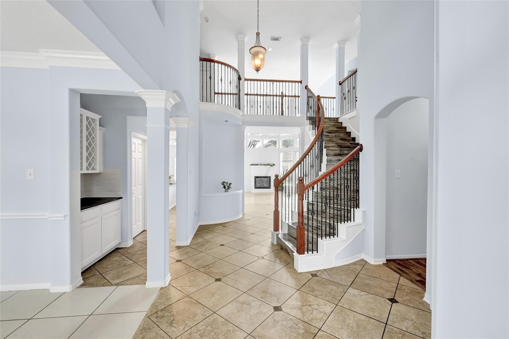 6103 Sebastian Hill - Photo 2