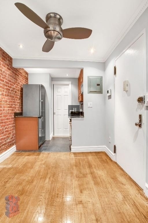 West 53 Street - Photo 1