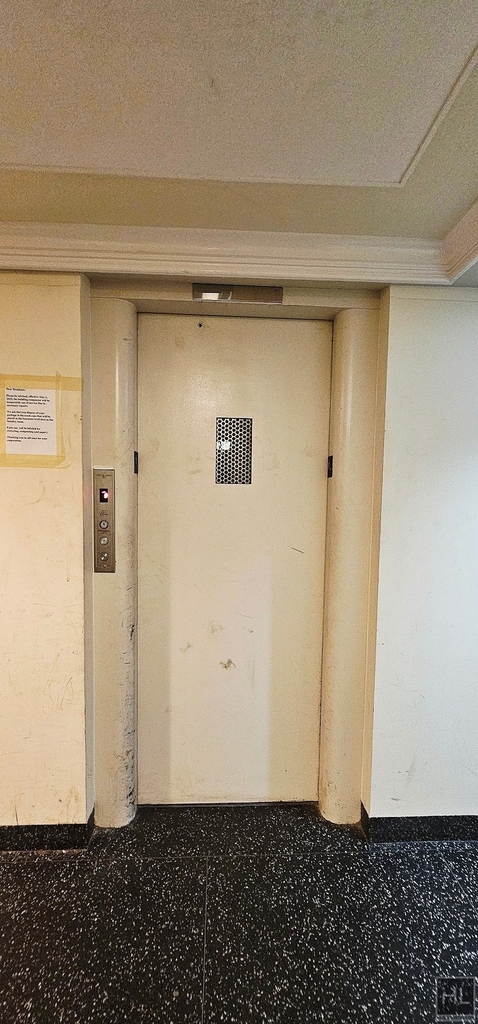 East 36 Street - Photo 13
