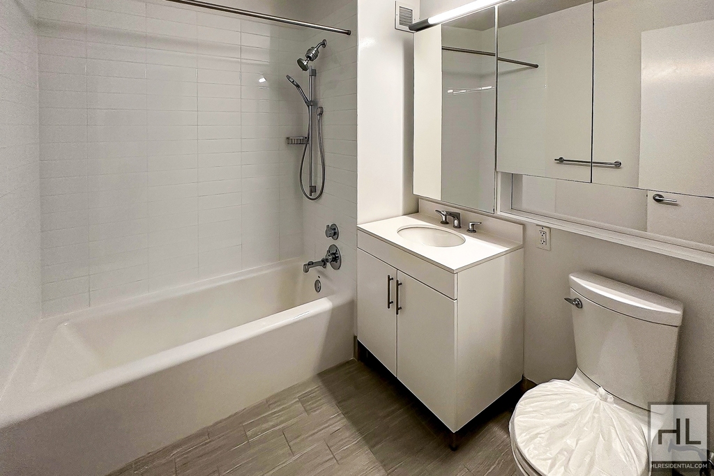 West 57th Street - Photo 2