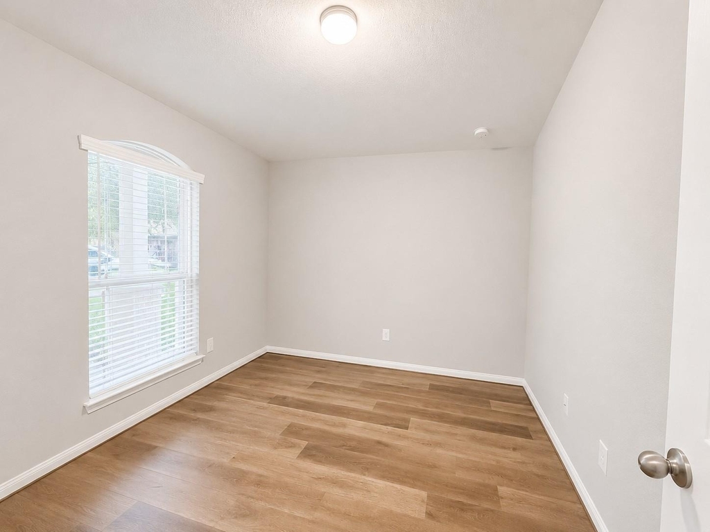 2310 Corry Crest Circle - Photo 7