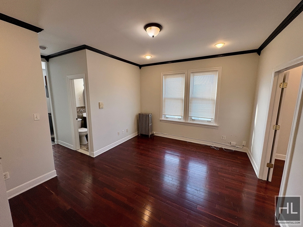 Logan Avenue - Photo 5