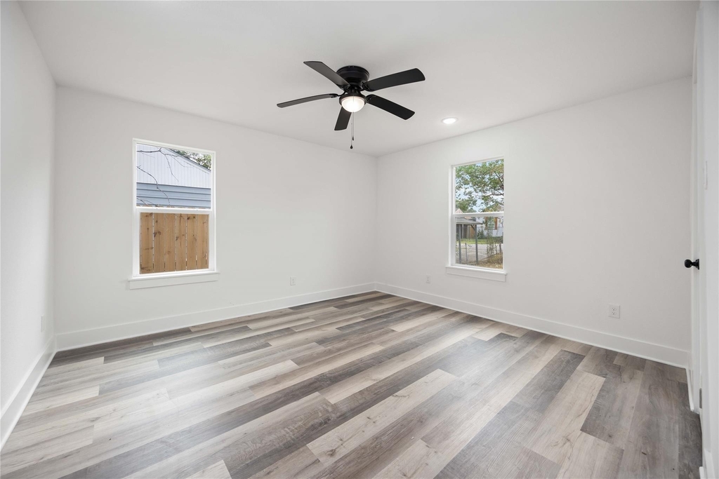 3405 Mount Pleasant Street - Photo 14