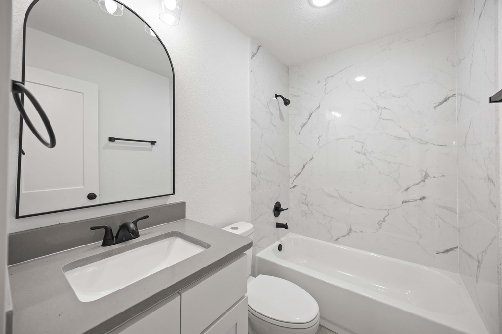 3405 Mount Pleasant Street - Photo 9