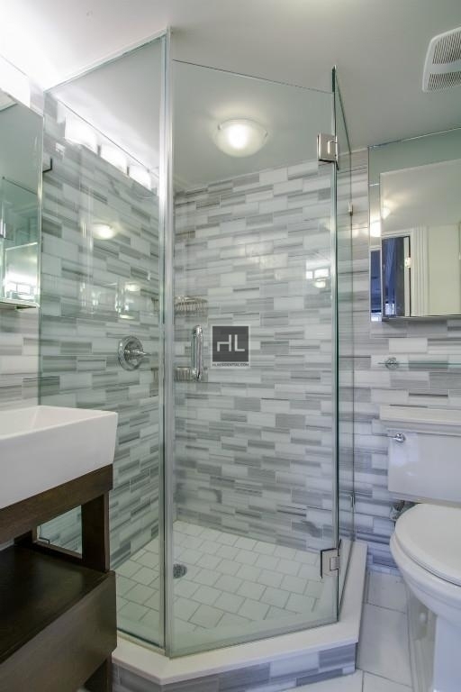 W 21st St. - Photo 6