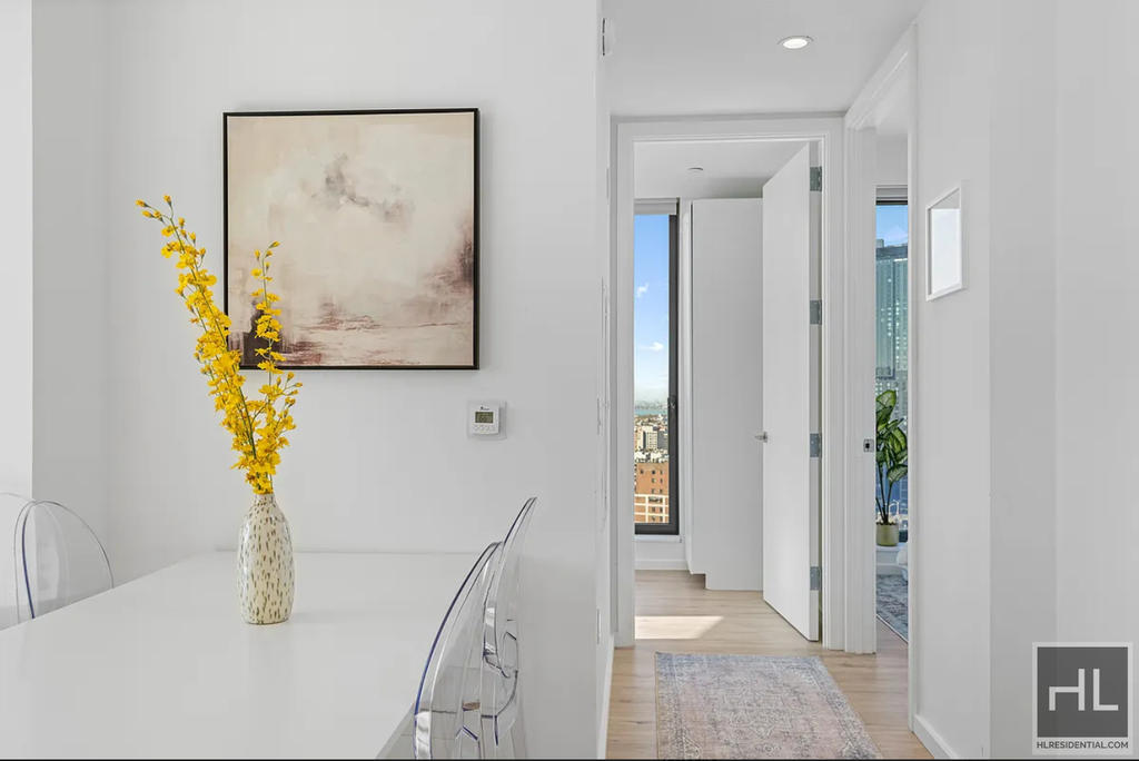 Vanderbilt Avenue - Photo 2