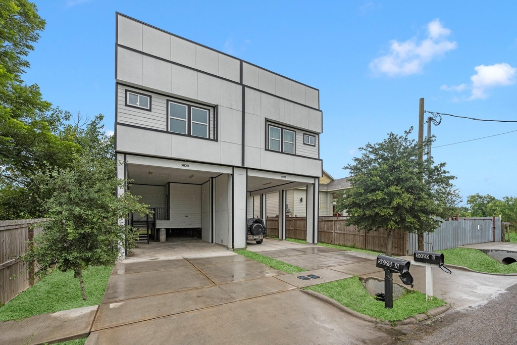 5020 Sayers Street - Photo 1