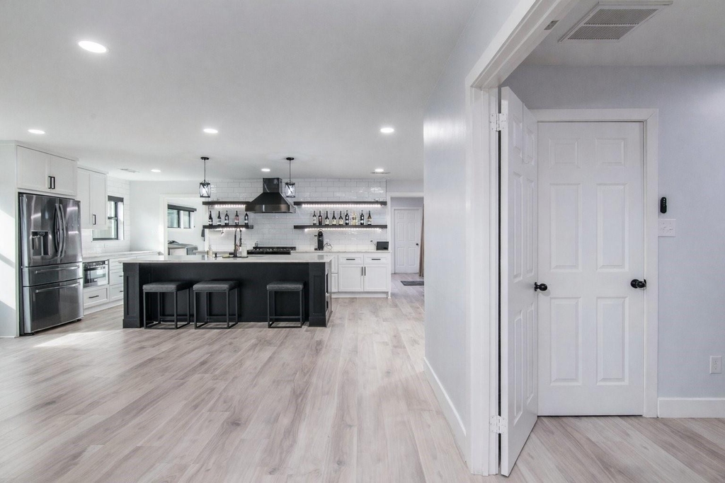 712 Clarence Street - Photo 11