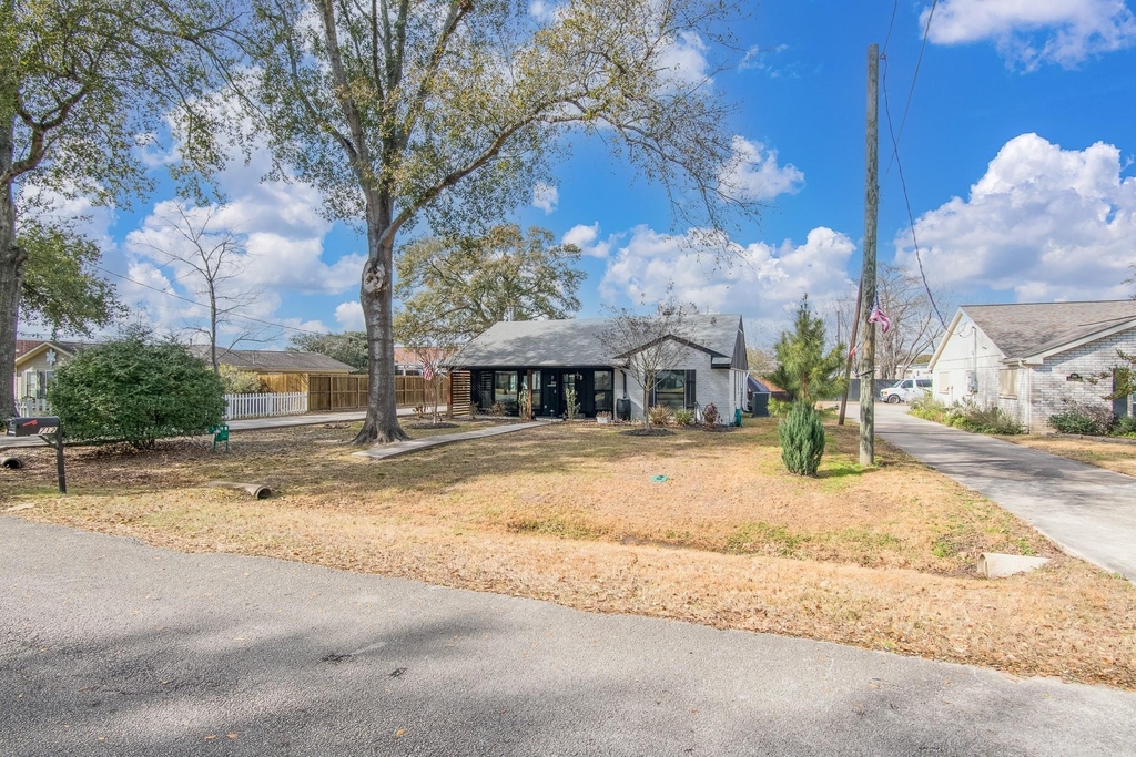 712 Clarence Street - Photo 34