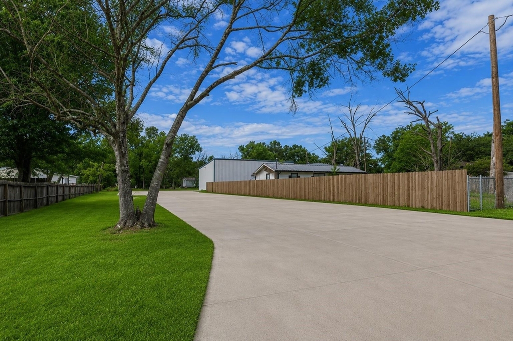 22316 E Martin Drive - Photo 3