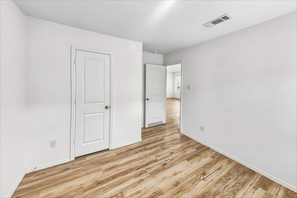 22259 Stoney Ravine Drive - Photo 9