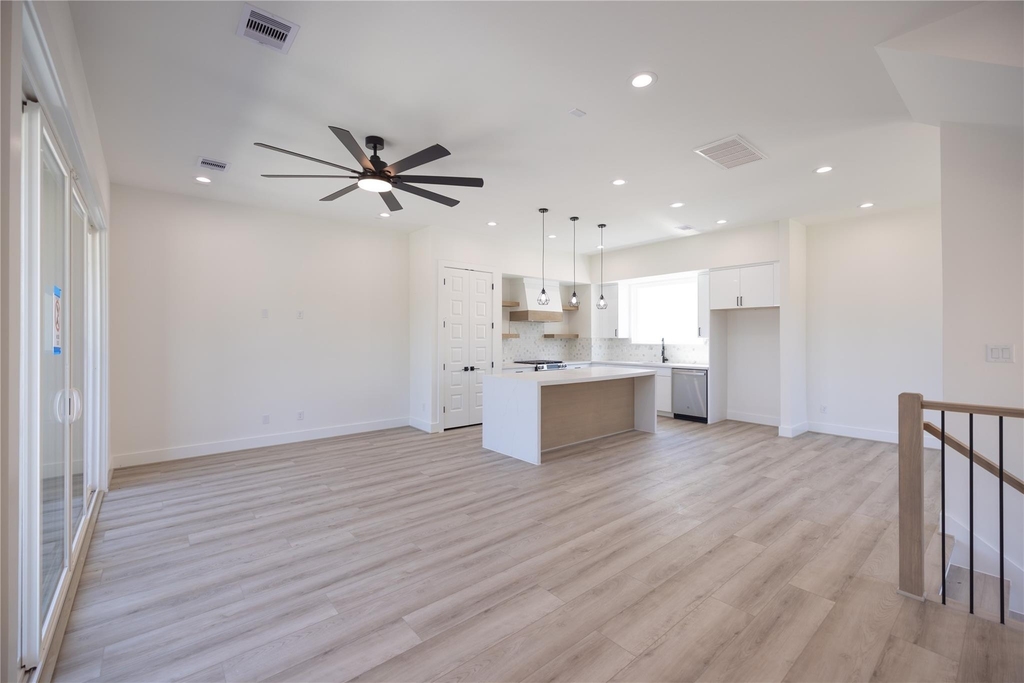 4012 Yellowstone Boulevard - Photo 12