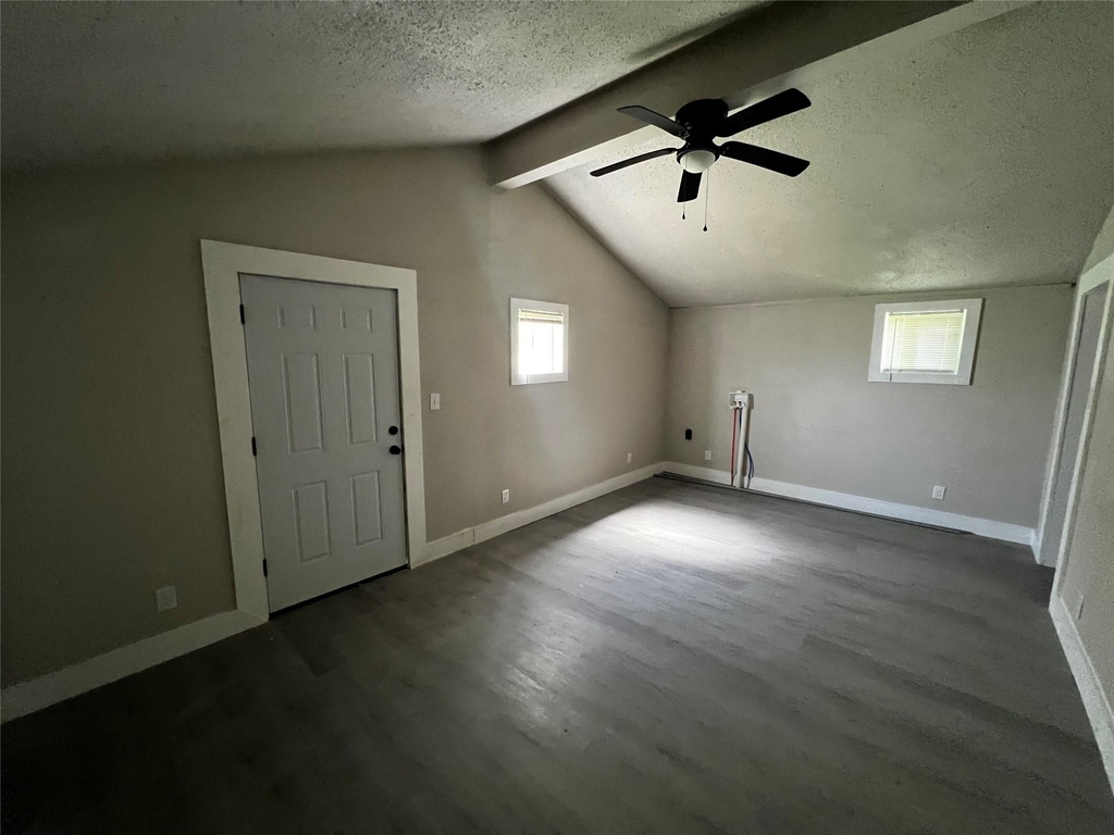 1337 W Procter Street - Photo 1