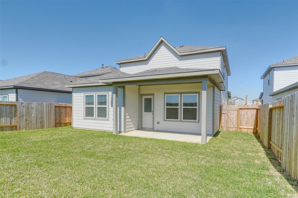 3918 Windy Whisper Drive - Photo 34
