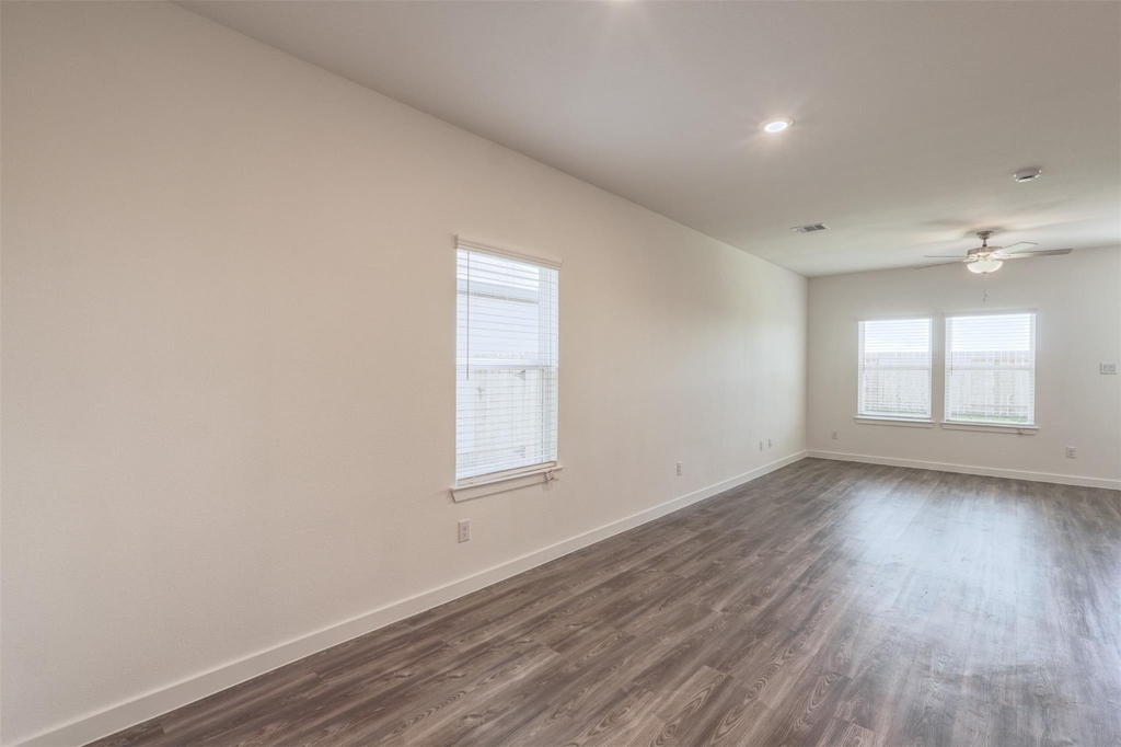 3918 Windy Whisper Drive - Photo 9
