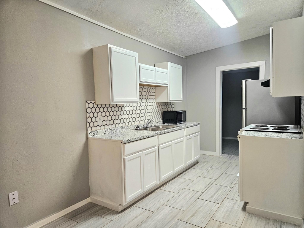 4419 W Bayshore Drive - Photo 6