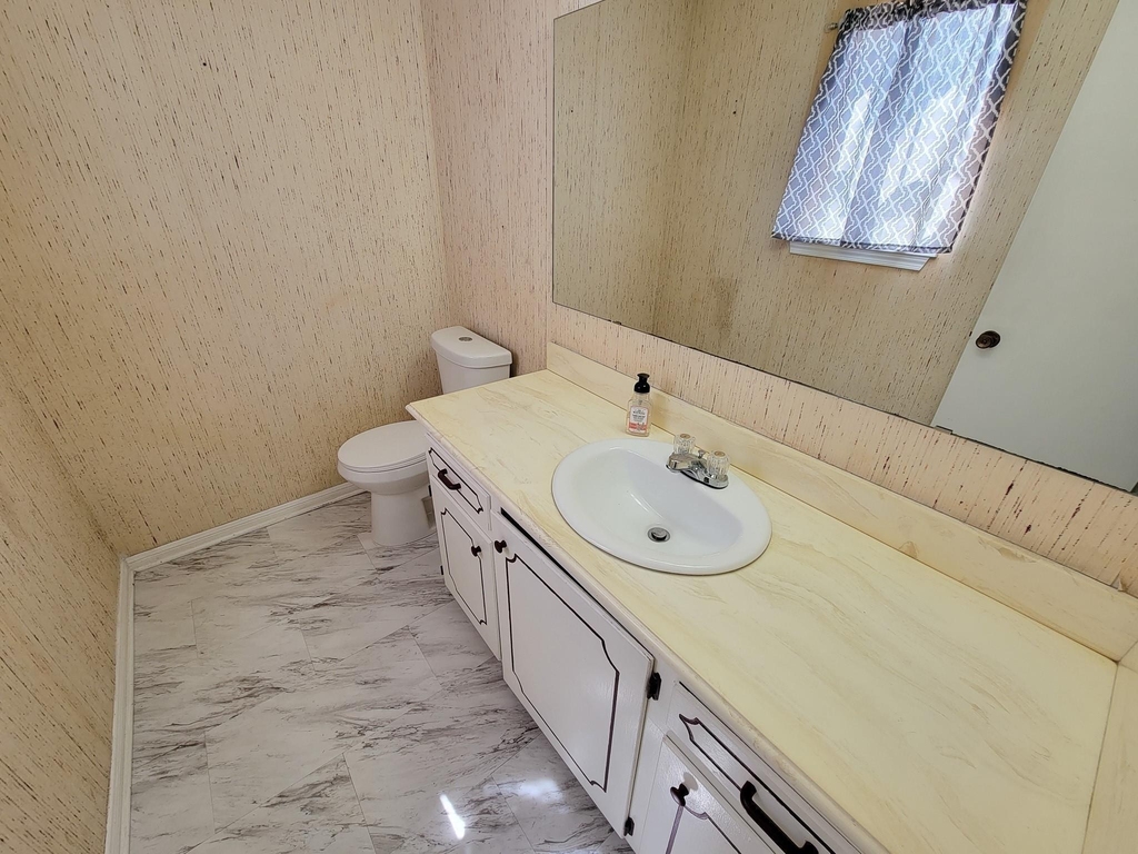 1815 Country Village Boulevard - Photo 8