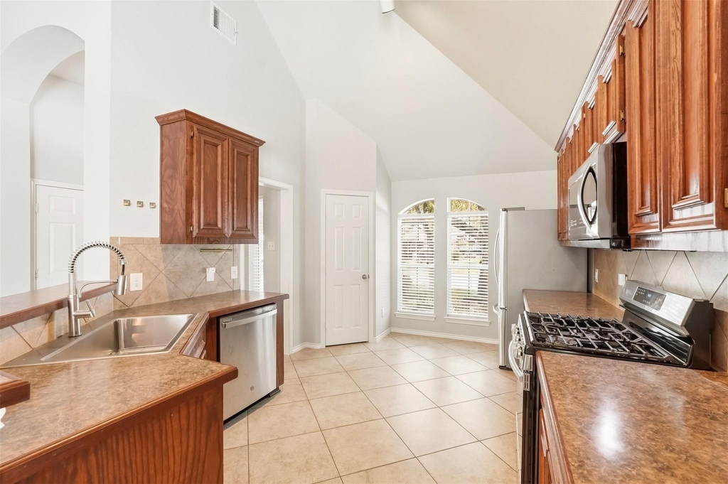 11914 Manasses Springs Lane - Photo 6