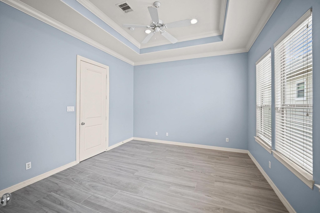 3840 Center Street - Photo 17