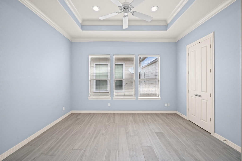 3840 Center Street - Photo 14