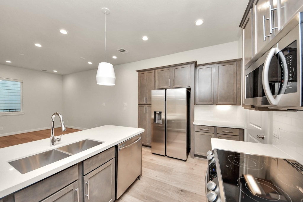 2319 Silva Park Lane - Photo 5