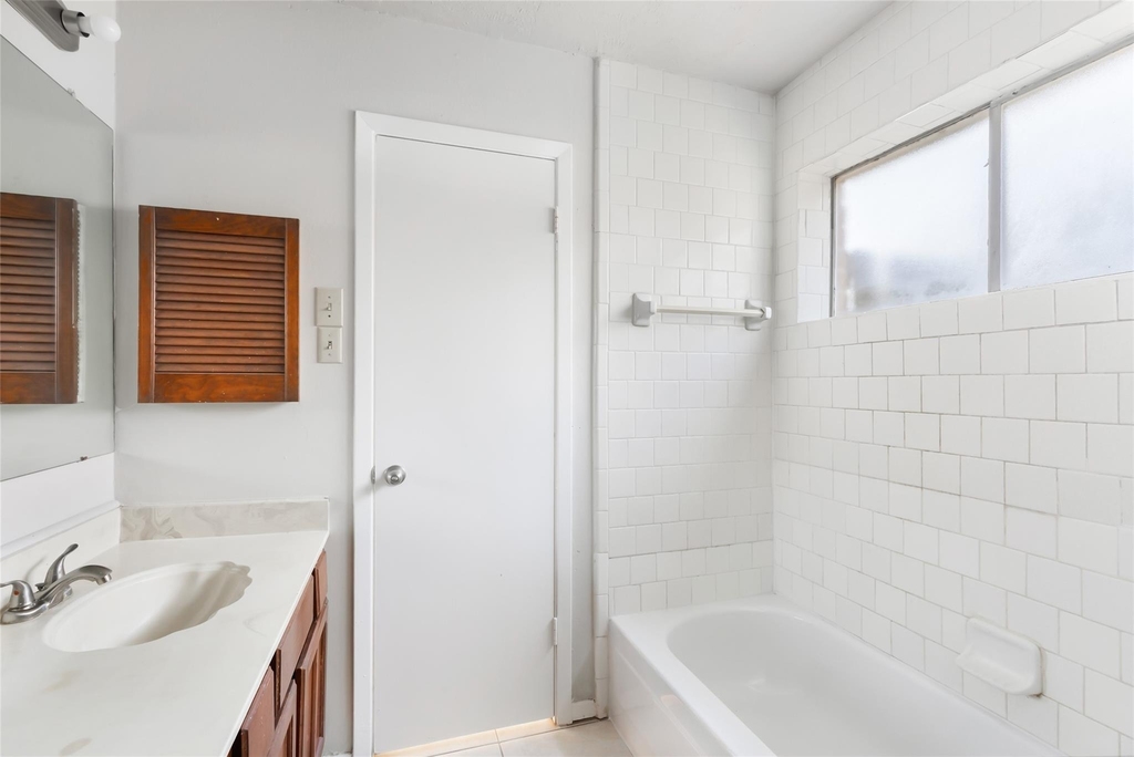 7310 Maple Walk Drive - Photo 22